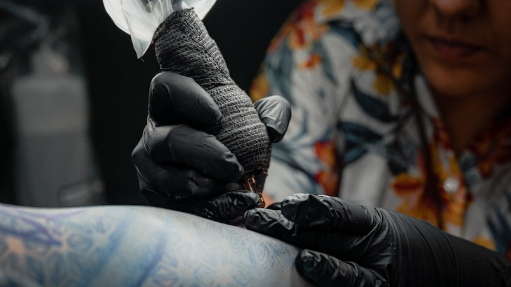 Czy można bezpiecznie wsypać popiół do tuszu do tatuażu?